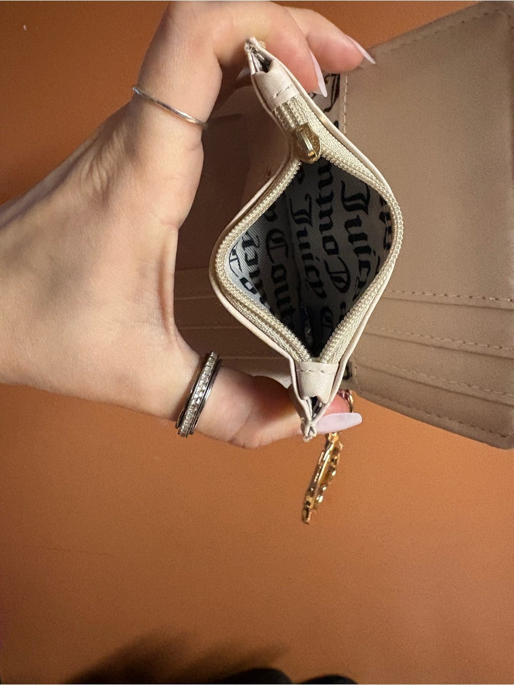 Juicy Couture Foldable Pink Metallic wallet - Picture 8 of 9
